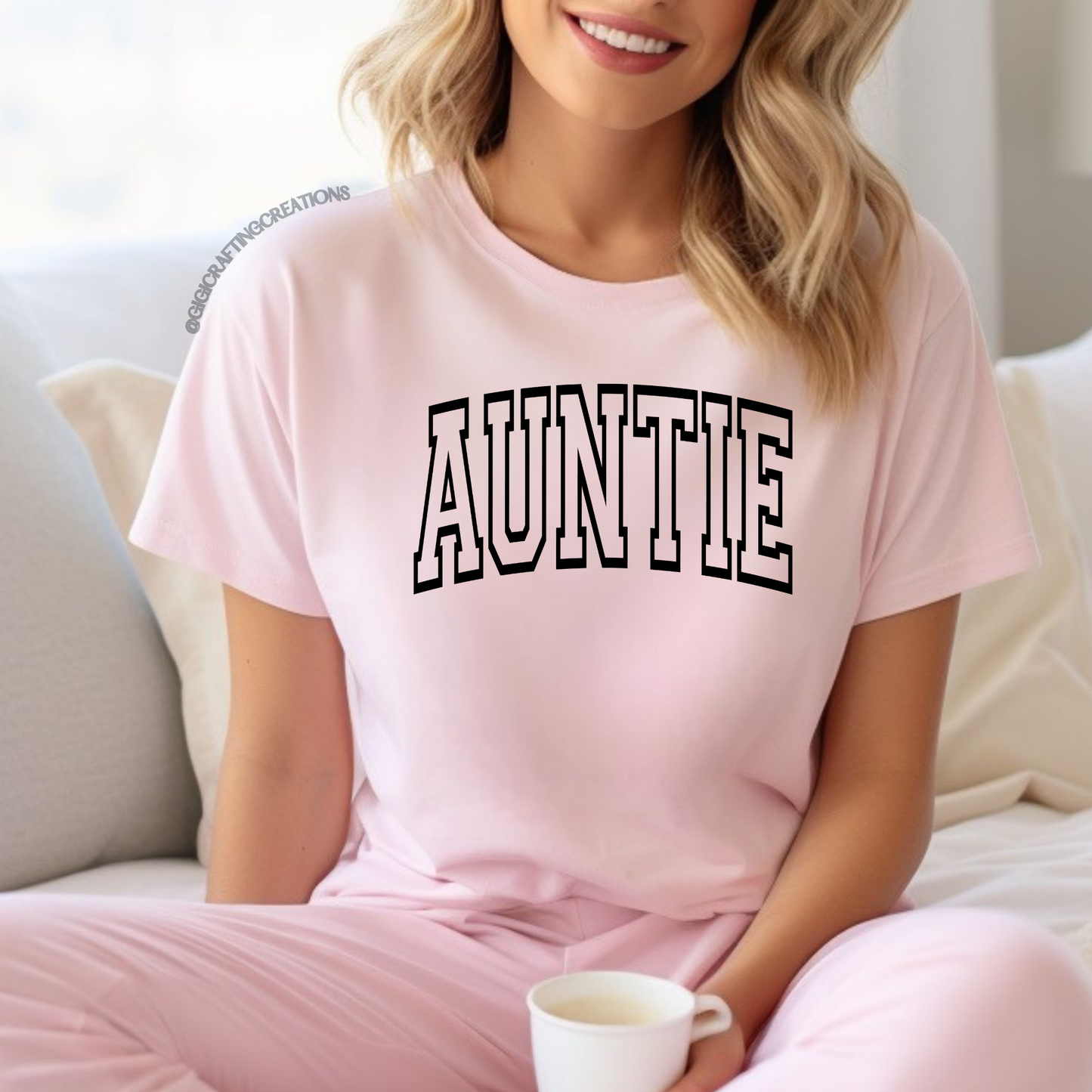 Auntie Relaxed Unisex Tee
