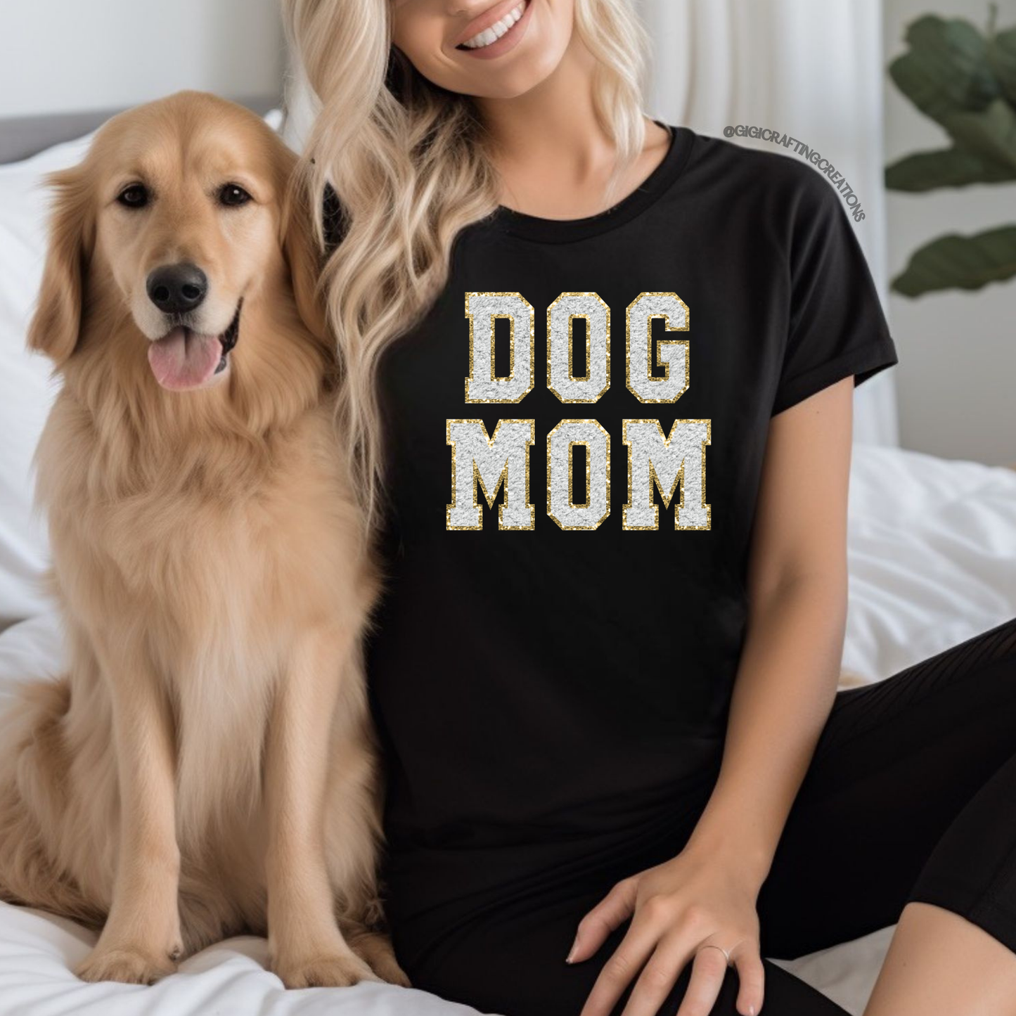 Dog Mom Relaxed Unisex Tee
