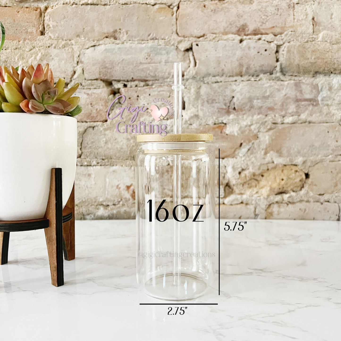 Cafecito y Chisme Valentine - 16oz Glass Cup